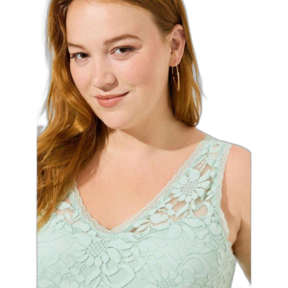 Torrid NWTB Stretch Lace V-Neck Tank Soft green lovely lace PLus size 5x - Picture 1 of 4
